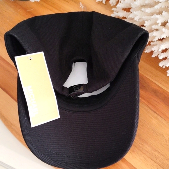 Michael Kors 🔥 NWT 🔥 Black Cap w/ logo design on the brim in leather material. - Picture 6 of 12